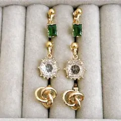 ハンドメイド　レジン　サージカルステンレスイヤリング　アクセサリー　ジルコニア