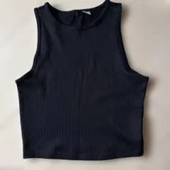 ブラックリブ編みノースリーブタンクトップ