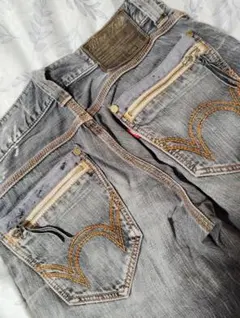 送料込み★EDWINブルートリップ　503ブラック系ダメ－ジデニム　size32