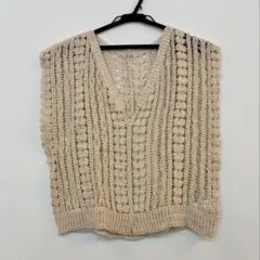 ニットベスト
