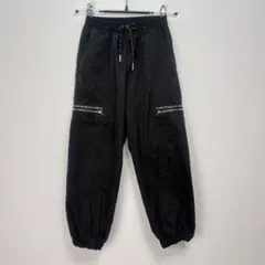 カジュアル 黒パンツ 130cm