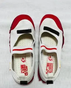 Item thumbnail for item 6dba3efb-aa95-4761-86f5-b8a9a4775306