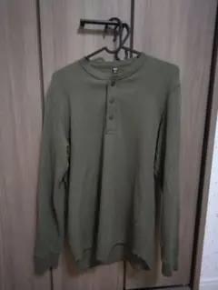UNIQLO ワッフルヘンリーネックTシャツ　長袖　Olive　Mサイズ