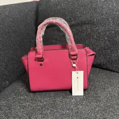 ショッキングピンク　ハンドバッグ　ショルダーバッグ　高級合成皮革