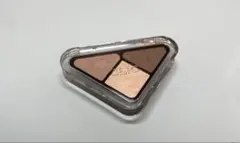 CLIO クリオ エッセンシャルシャドウ タップ 01 ポータブルベージュのサムネイル