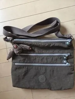 Kipling ショルダーバッグ ブラウン モンキーチャーム付