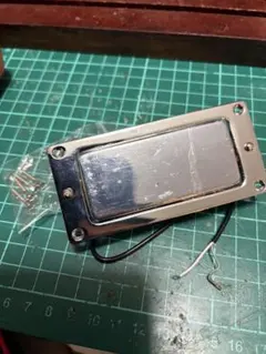 Item thumbnail for item ffa402c8-e1cc-4fbb-958f-ba9023189047