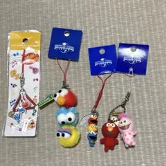 USJセサミストリートぬいぐるみストラップ 4個セットエルモ、クッキー