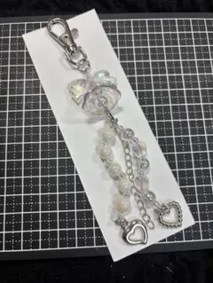 ビーズキーホルダー クラゲ ホワイト