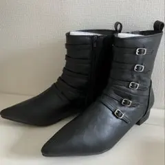 melt the lady メルトザレディ エナメルポインテッドショートブーツ