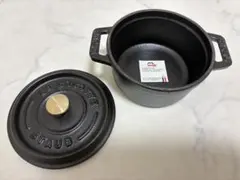 未使用 STAUB 10cm ココット ラウンド ミニ ブラック ストウブ 鍋のサムネイル