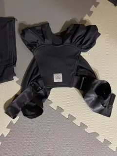 スモルビ　黒 メッシュ 抱っこひも