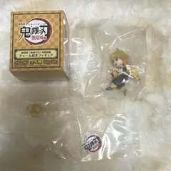 【最終値下げ】劇場版 鬼滅の刃 無限城編 チャーム付きフィギュア 我妻善逸
