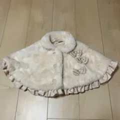 petit main フリル付きポンチョ クリーム色