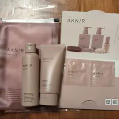 アクニー ヘアケアトラベルセット 14日分 ローズ×サンダルウッド&おまけ