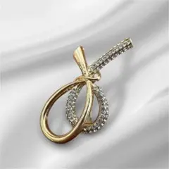 ブローチ ゴールド　コサージュ リボン　フォーマル　入学　卒業　1053