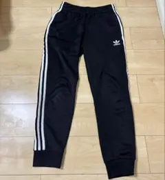 adidas トラックパンツ　Mサイズ