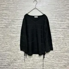 アンナルナ✨Vネックニット黒M春秋冬物　シャーリング