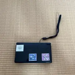 【ジャンク品】ブラック ニンテンドーDS light ストラップ付き