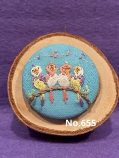 くるみボタン刺繍ヘアゴムorブローチ　小鳥の合唱団　鳥刺繍　メルヘン