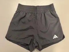 アディダス　ショートパンツ　130cm