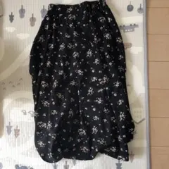 earth music & ecology フラワーブラック ロングスカート