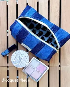 ハンドメイド/デニム柄/ネコ柄/パッチワーク／自立型/たっぷり収納/ポーチ