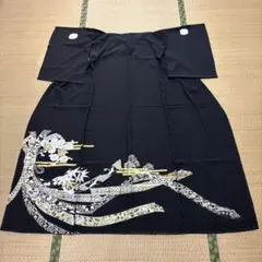 黒留袖 梅鉢 刺繍 仮絵羽 未仕立て 黒留袖 梅鉢 刺繍 仮絵羽 未仕立て - メルカリ