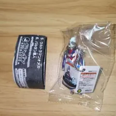 ウルトラソフビシリーズ ミニチュアスイングマスコット ウルトラマンティガ