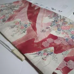 七五三 四ツ身女の子着物 赤総絞り 正絹 華やか刺繍 片輪車 鴛鴦 仮絵