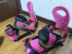 ピンク ブラック スノーボード ビンディング