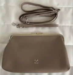 新品　サザビー　3wayがま口 お財布 ポーチ ベージュ　ストラップ2本付き