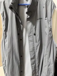 送料込★ALOUND ベスト　Mサイズ　グレー/アラウンド 2026年最新】ALOUND nylon vestの人気アイテム - メルカリ