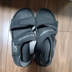 New Balance ブラック サンダル　19センチ