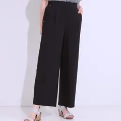新品　シューラルー　ストレッチワイドパンツ　黒
