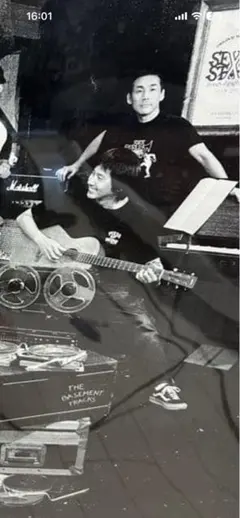 非売品 B2ポスター ken yokoyama 横山健 hi-standard - メルカリ