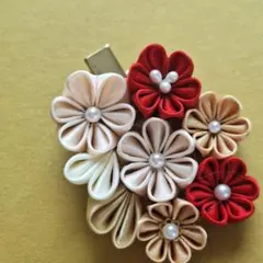 花モチーフ 髪飾り パール付き