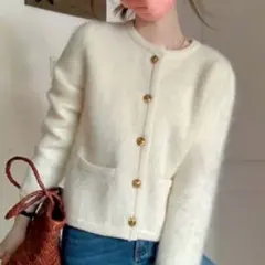 ニットカーディガン　ホワイト　金ボタン　オシャレ　韓国　ジャケット　上品