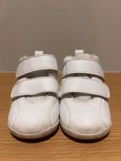 ASICS ホワイト ハイカット ベビーシューズ