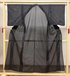 A5 夏物 蝶々模様 リボン 黒 化繊 小紋 薄物 絽 紗 着物 189のサムネイル