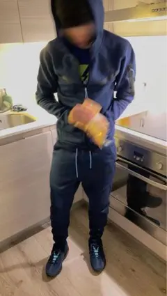 NIKEテックフリース　激レアカラー　⭐️廃盤品⭐️