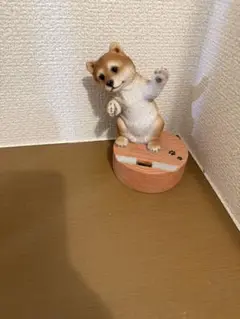 柴犬の置物 充電ケーブル接続可能
