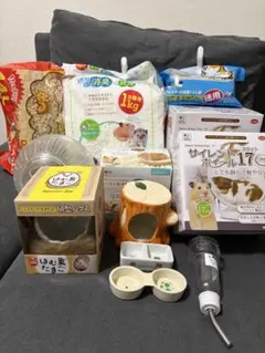ハムスター寝床やトイレなどなど13点セット値下げ最終価格のサムネイル