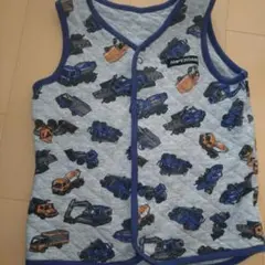 AMPERSAND トラック柄スリーパー 車柄キルトベスト　スリーパー
