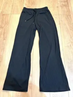 GU ブラック ワイドパンツ Sサイズ