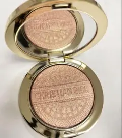 限定品★【Dior】スキンフォーエバークチュールルミナイザー 002