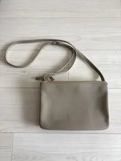 ☆極美品☆ フェリージ 19-79 本革 ショルダーバッグ クロスボディ 