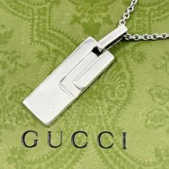 美品 GUCCI グッチ ネックレス 鍵穴 スクエアプレート メタル シルバー GUCCI（グッチ） 《クーポン》グッチ ネックレス レディース スクエア