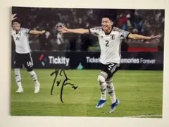 ミロスラフ・クローゼ サイン入り写真 ミロスラフ・クローゼ 直筆サイン入りフォト ドイツ代表 - メルカリ