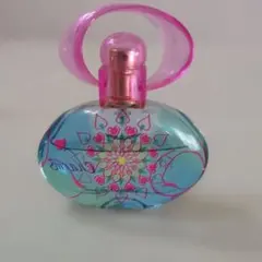 フェラガモ　インカントチャーム　オードトワレ　 花柄デザイン